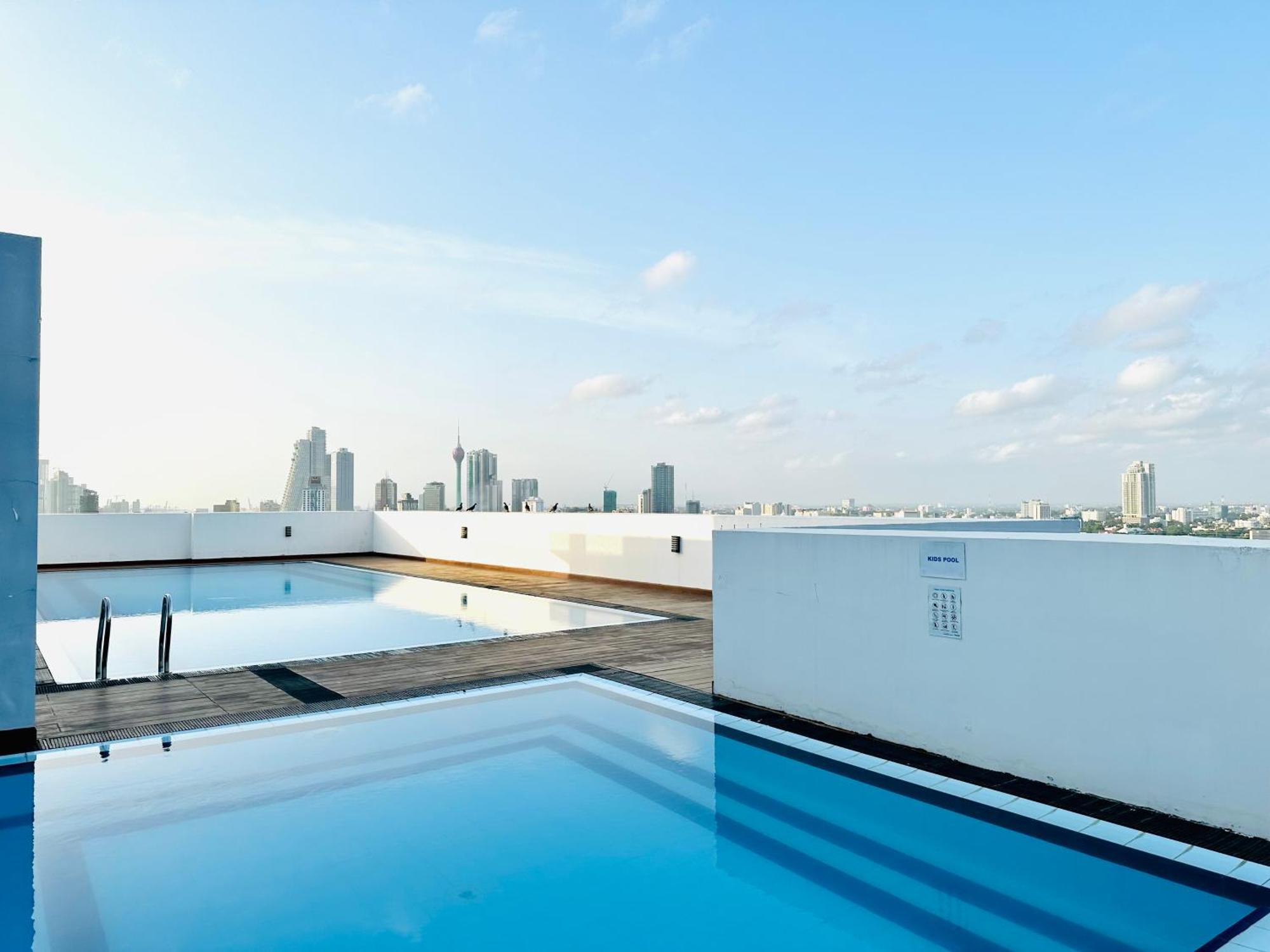 The Alfred Fern - Modern 2-Bedroom Apartment With Pool Near Renowned Cultural Hub Colombo Exterior photo